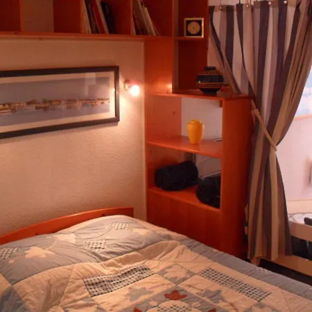 Apartment Studio Avec Terrasse Et Animaux Acceptes En Bord De Mer - Fr-1-494-61 Royan