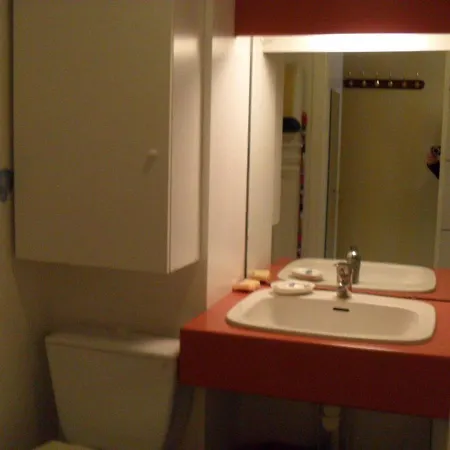 Apartment Studio Avec Terrasse Et Animaux Acceptes En Bord De Mer - Fr-1-494-61 *