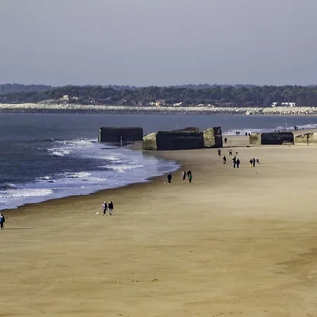 Apartment Studio Avec Terrasse Et Animaux Acceptes En Bord De Mer - Fr-1-494-61